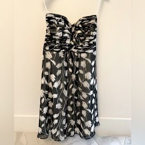 White House black market mini dress size 0